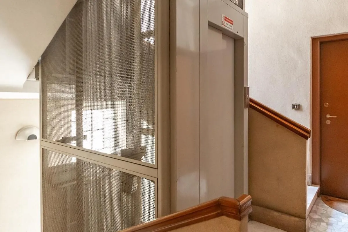 Central Station-Porta Nuova Pet Friendly 4 Pax Chek In H24 Милан Апартаменты
